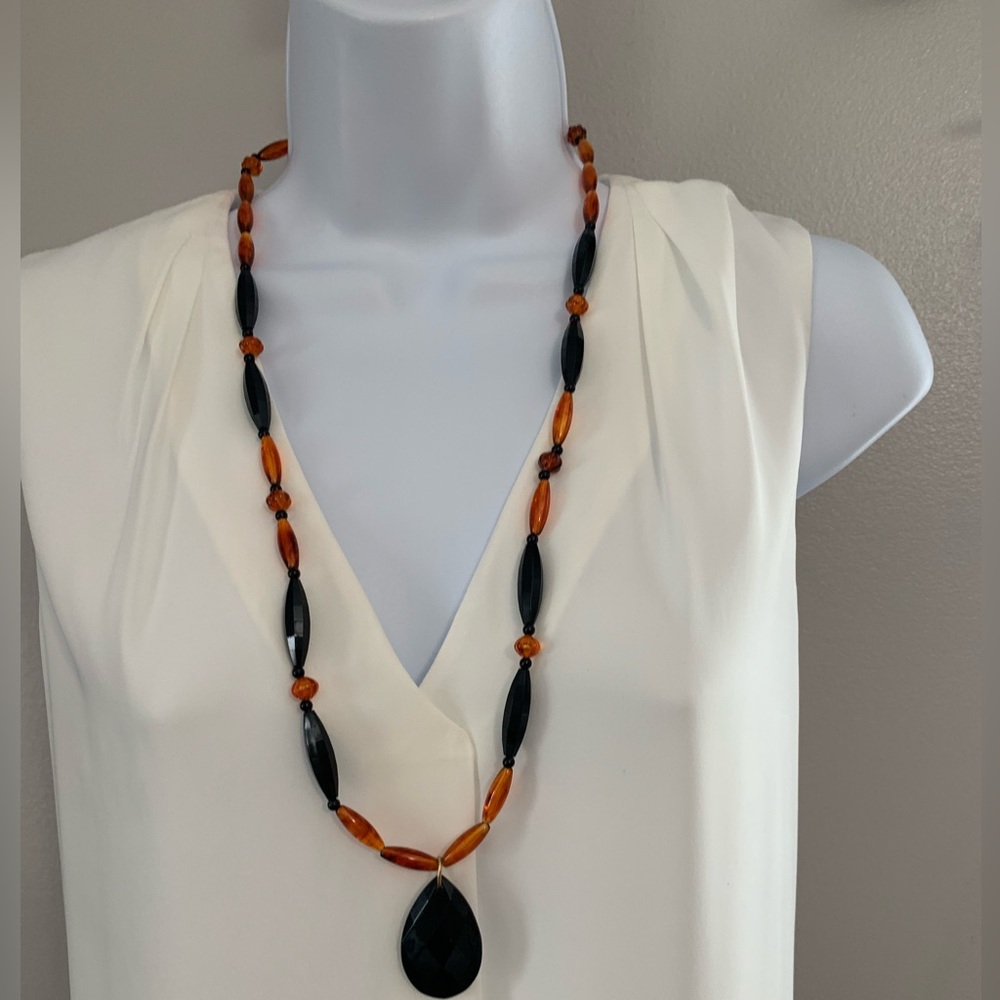 Unique Multi-Color Necklace Set - Picture 9 of 16